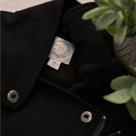 Black Zip-Up Jacket | Francesca’s Collections | Blue Rain - Picture 3 of 3